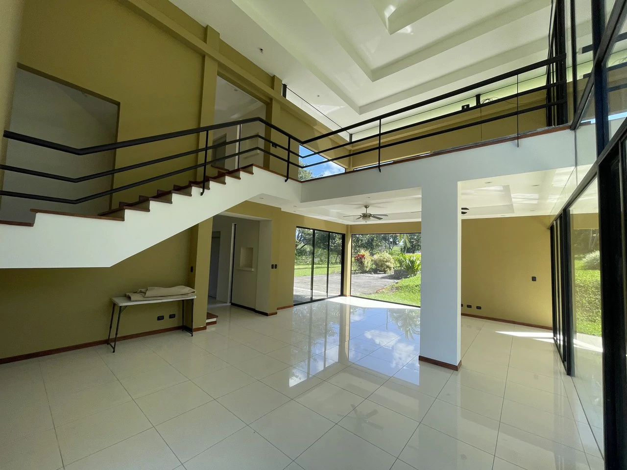 La Garia 3 floors modern: Magnificent Luxury Estate with Gardens in La Garita, Alajuela - Gallery image 16