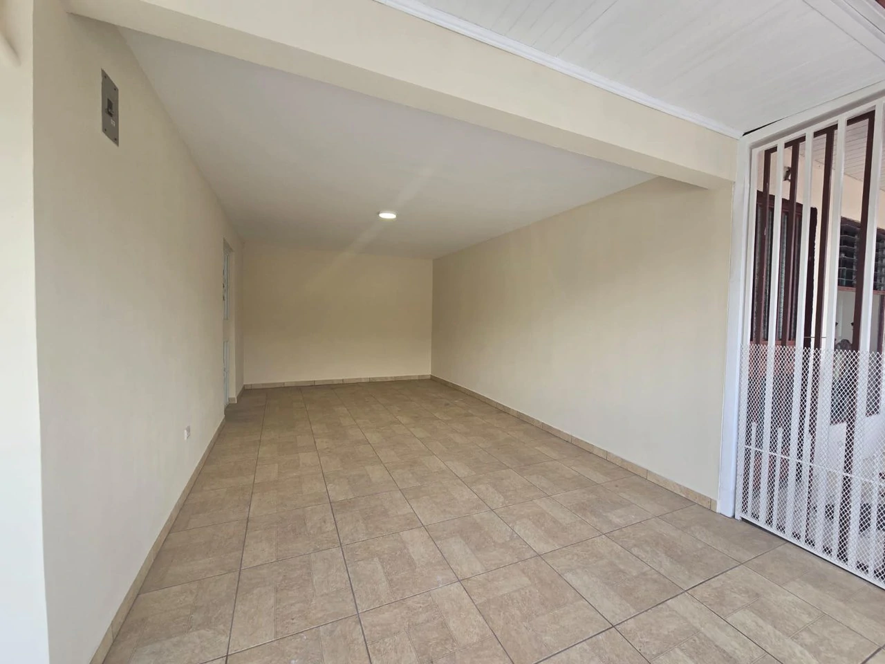 House for Sale in Tibás, San José - Gallery image 4