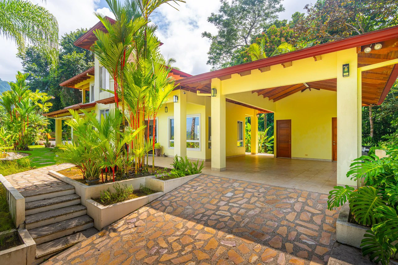 Casa de Orquideas: Mountains, Ocean and Jungle with Privacy In Gated Community, Ojochal - Gallery image 6