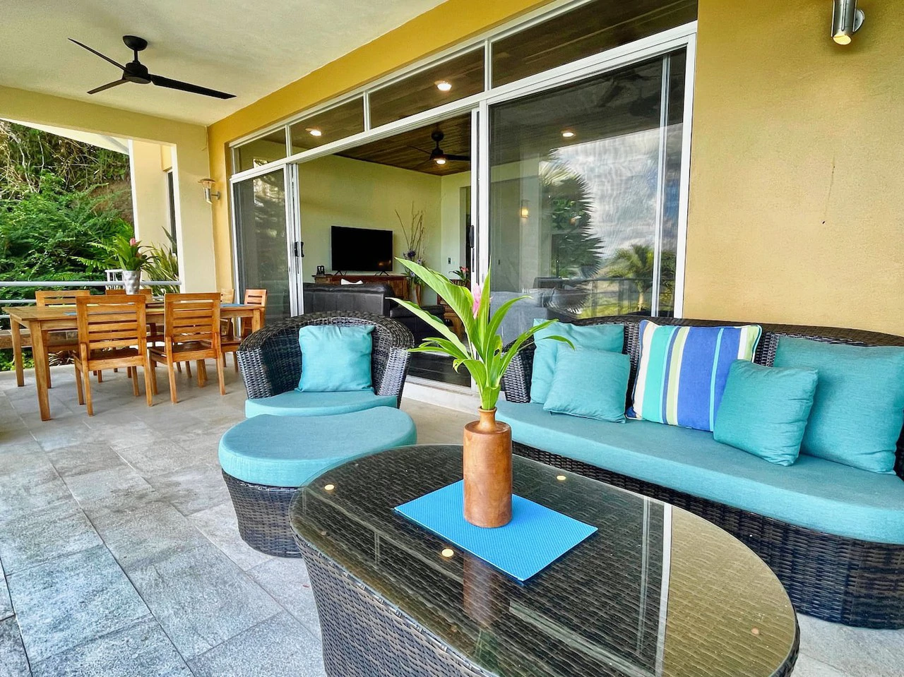 2.4 ACRES – 3 Bedroom Main Home Plus 1 Bedroom Casita And Cabina, Luxury Ocean View Property, 15min to Dominical!!: Near the Coast and Mountain House For Sale in Lagunas - Gallery image 11