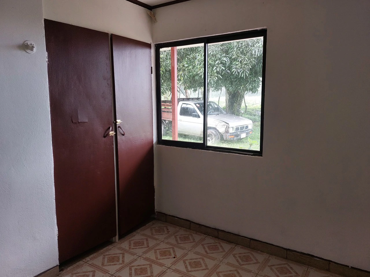 VISTA BAHIA : Newly remodelled Home on 3 acres lake view and public road front - Gallery image 9