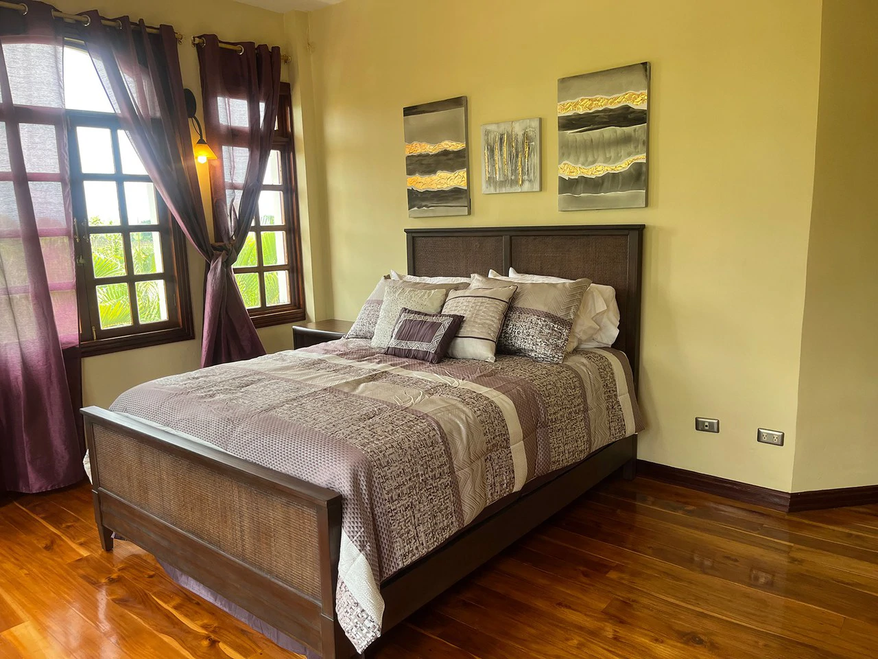 ID 3902:: Breathtaking Mountain View - Home for Sale - Gallery image 36
