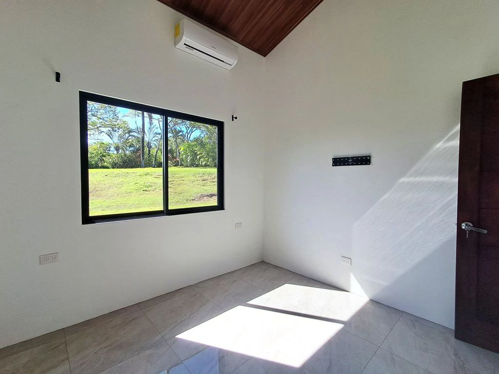Casa Luz: Brand-New Home in the Gated Community of Loma Verde - Carrillo - Gallery image 22