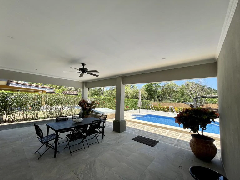 Casa Eight: Near the Beach. Playa Bejuco, Puntarenas, Costa del Sol. Fully Remodeled Tropical Sanctuary - Gallery image 12