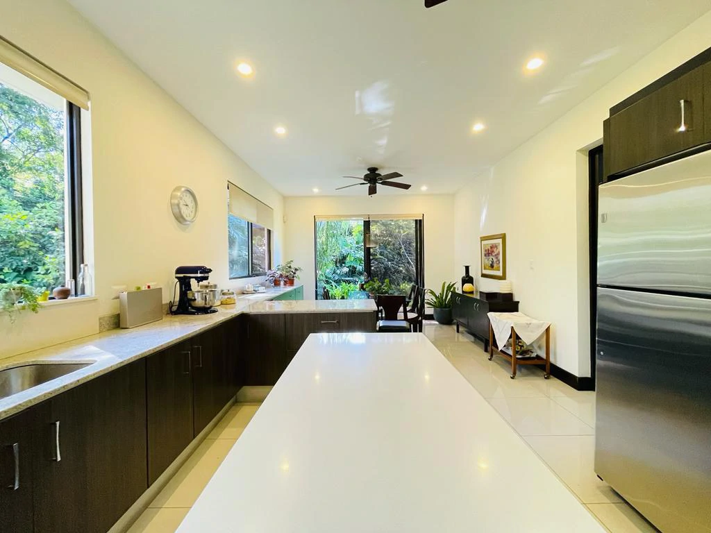 One Floor House for Sale Wide Garden Santa Ana Costa Rica - Gallery image 10