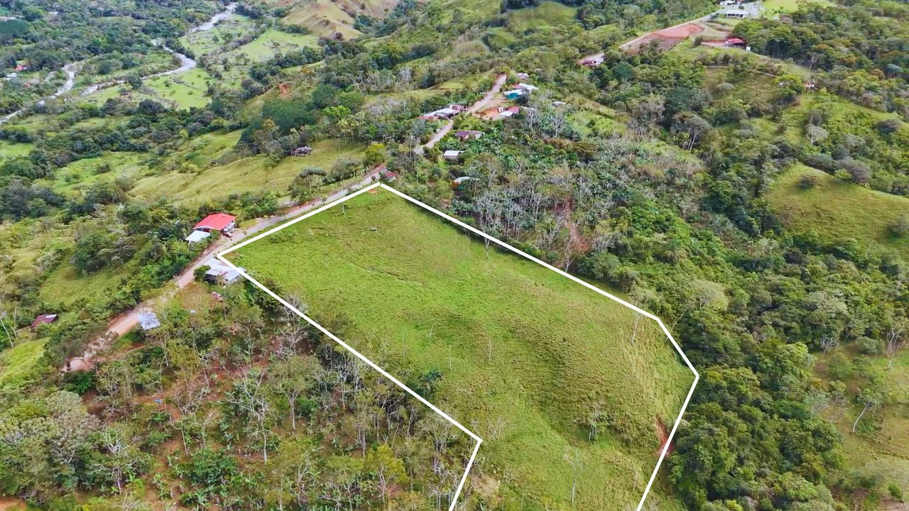 Countryside Home Construction Site For Sale in Daniel Flores - Gallery image 8
