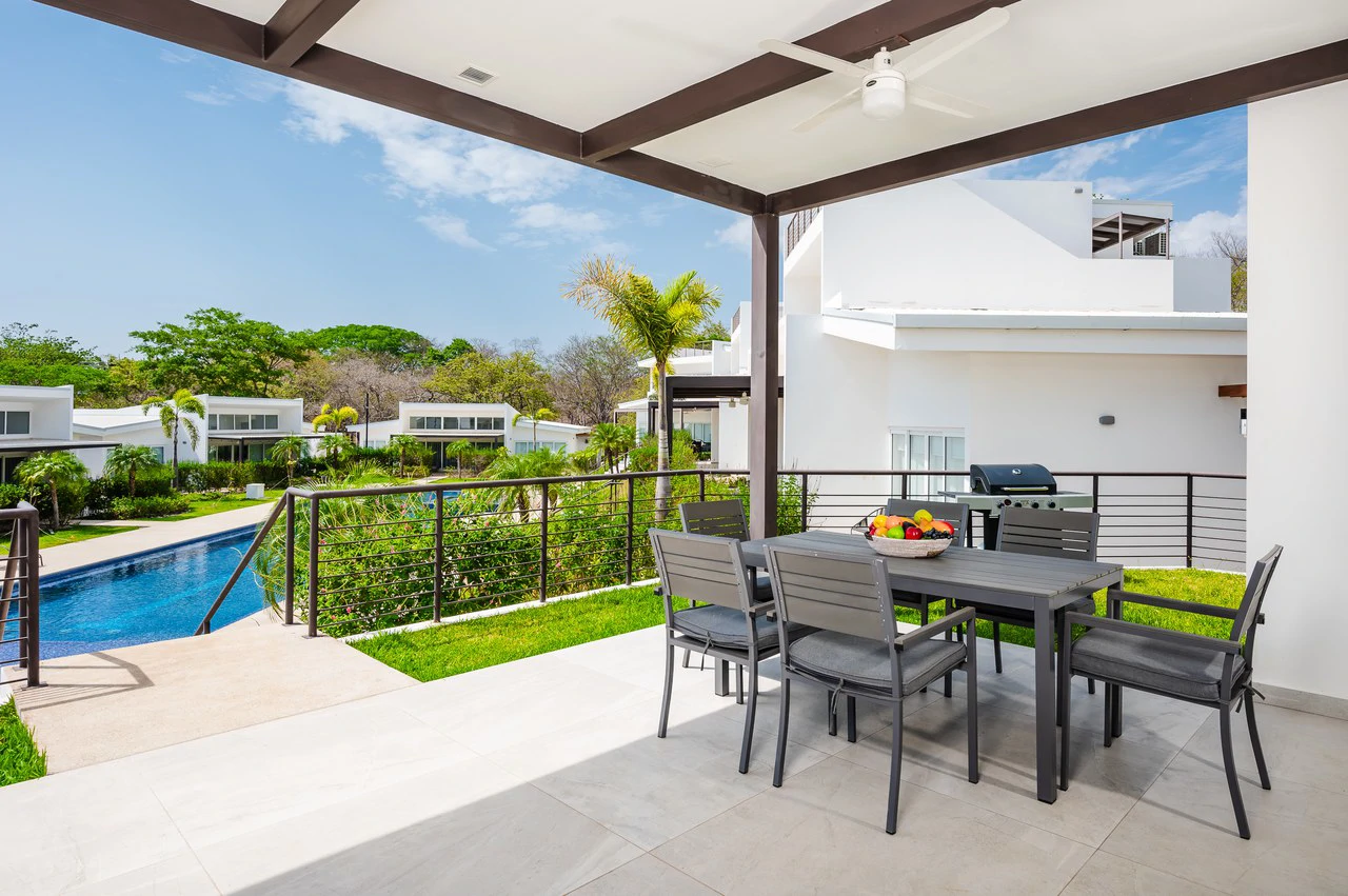 The Enclave: Ultra-Modern 5 Bedroom Villa Located Minutes From the Beach! - Gallery image 14