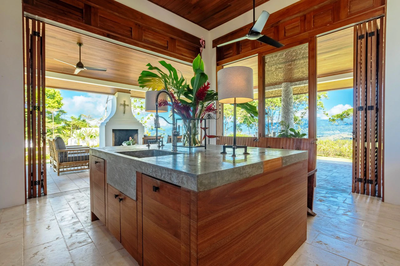 Custom Built Home in Dominical with 2 Building Sites in Costa Verde Estates - Gallery image 32