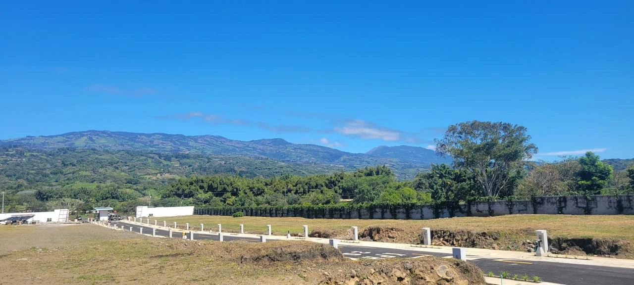 Lot for sale in gated community mountain view Cachi Cartago Costa Rica - Gallery image 5