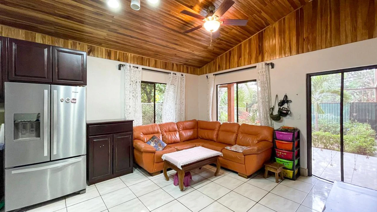 Discover Your New Home in Atenas, Costa Rica: The Best Climate in the World and a Strategic Location - Furnished - Gallery image 4