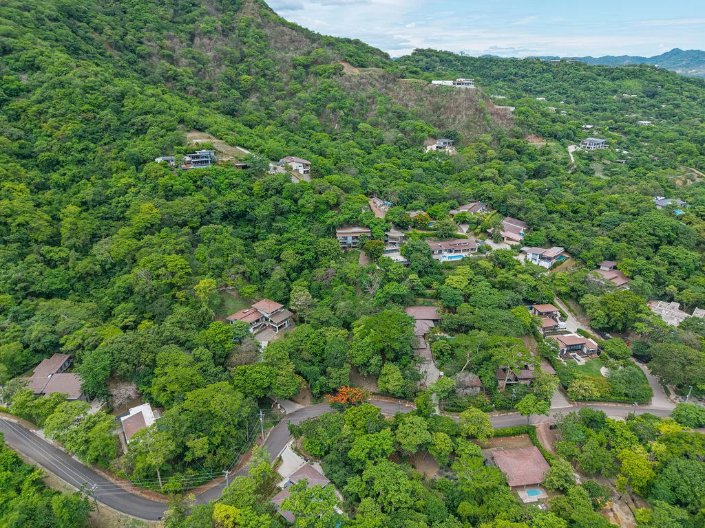 Lot 24 Cara Cara: Exceptional Forest Homesite in Las Ventanas de Playa Grande - Gallery image 7