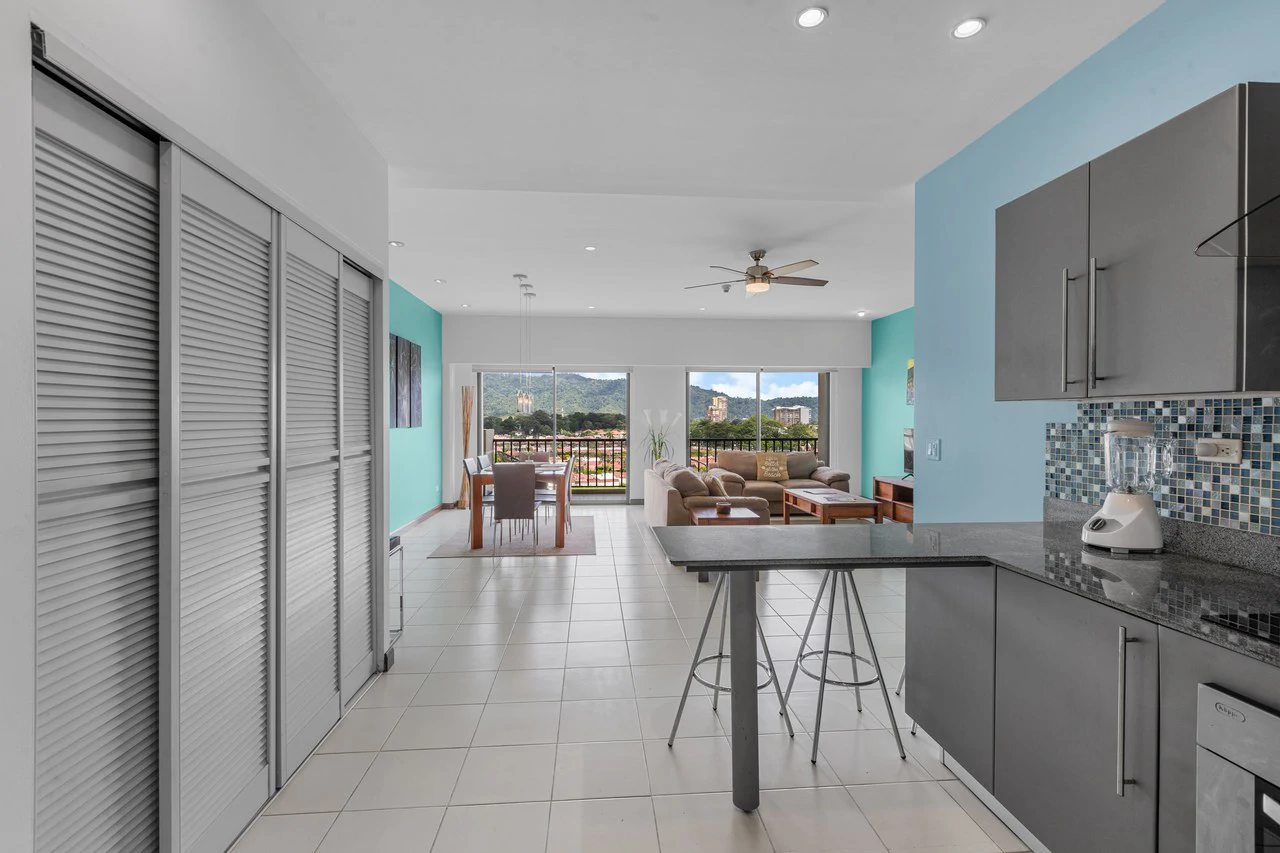 6th Floor 3-bedroom JacoBay Condo with Panoramic Sunrise, Mountain and Ocean Views - Gallery image 16