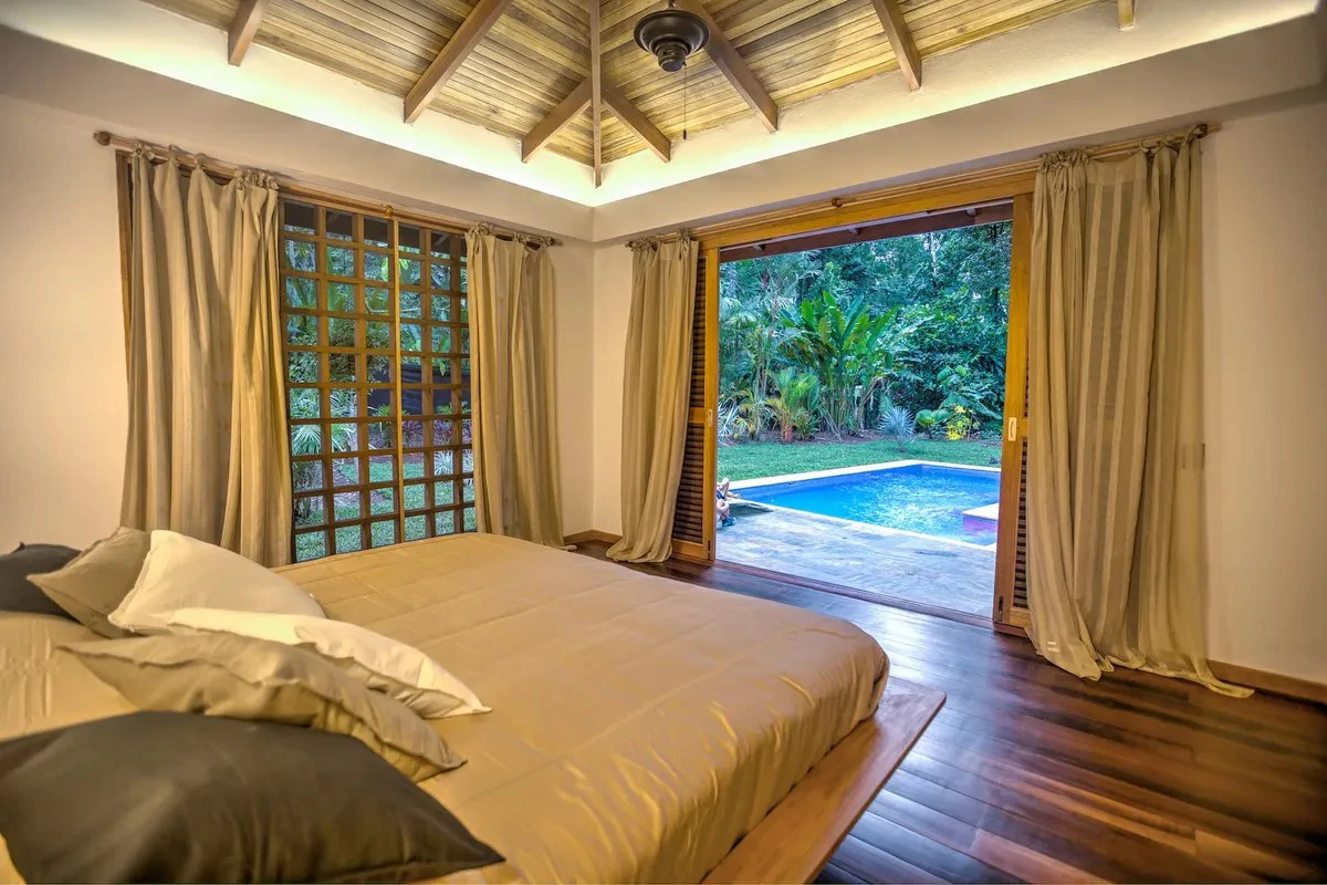 ID 1073: Villa Cabu - Luxury Airbnb Rental with Pool in Playa Chiquita - Gallery image 12