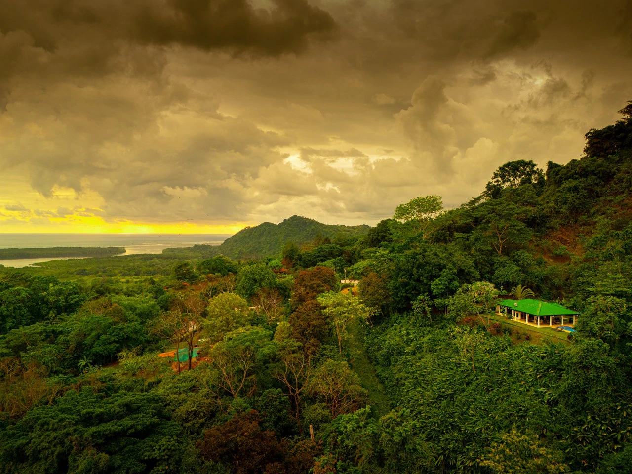 Casa Mono Titi: Front Ridge Ocean View  – Tres Rios, Costa Rica - Gallery image 5