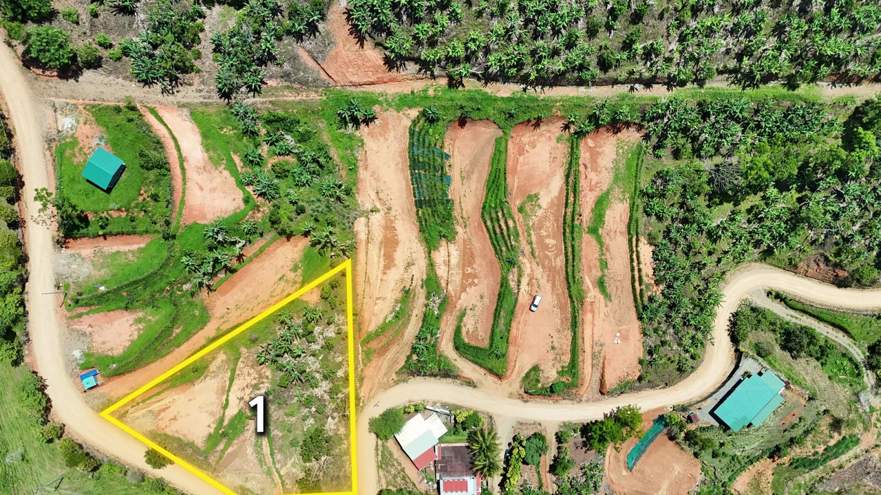 LOTE EN EXCLUSIVO PROYECTO RESIDENCIAL: Mountain Home Construction Site For Sale in San Miguel