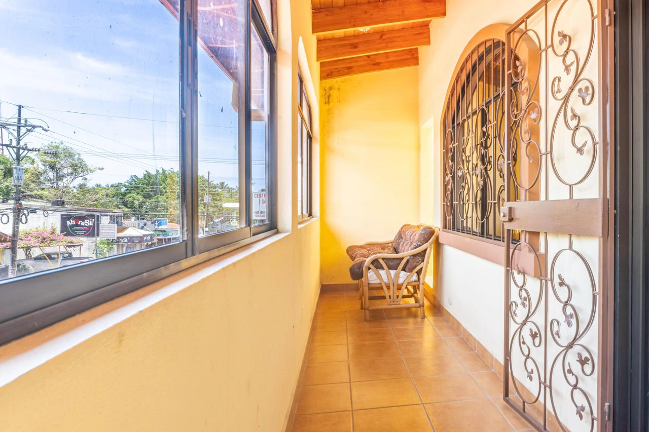 3 Bedroom Condo in the Center of Samara - Steps to the Beach - photo 11