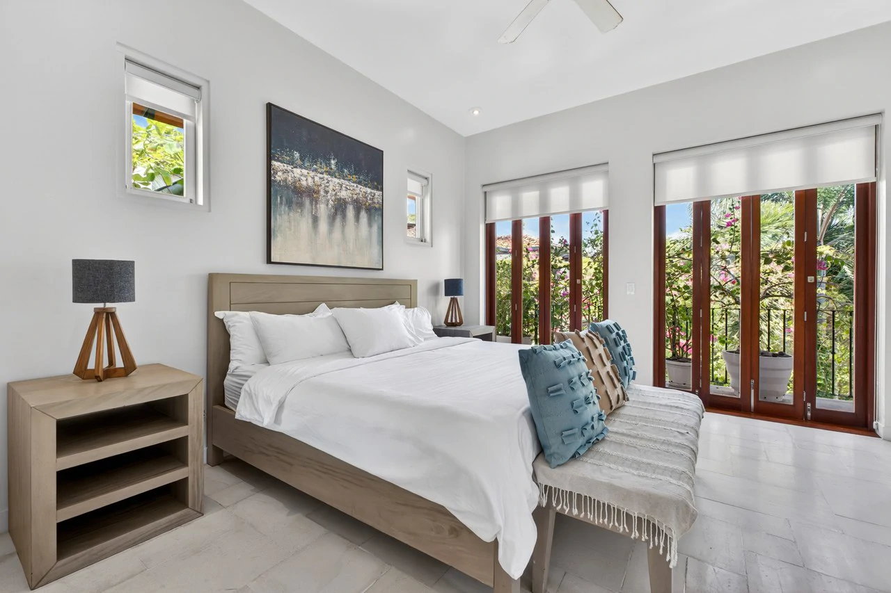25 Paseo Del Mar: Best-Priced Beachfront Home in Las Catalinas - Gallery image 17