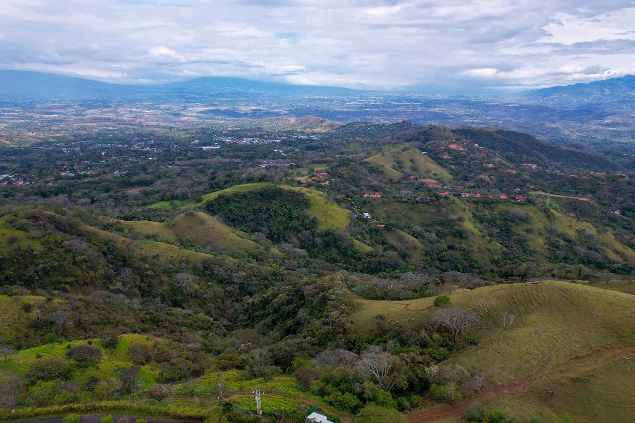 Exclusive Lot in Vista Atenas –Panoramic Views - Gallery image 4