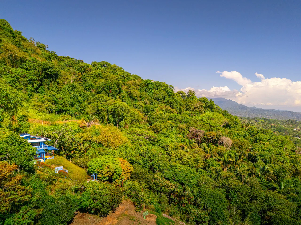 Casa Vista Harmonia: Legendary Ocean Views and Sustainable Living! - Gallery image 8