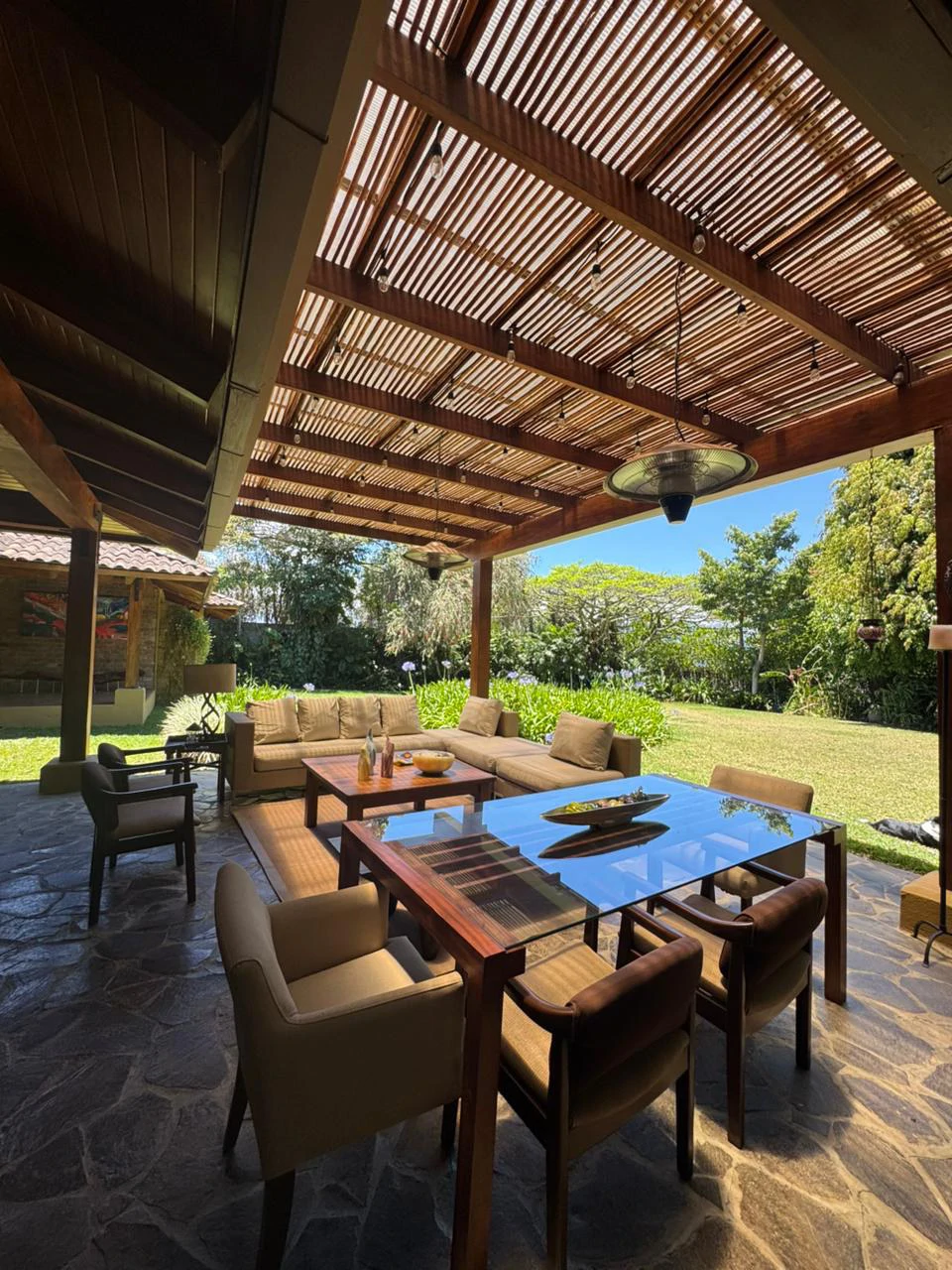 Zurcher Masterpiece Heredia: Splendid one story home - Gallery image 21