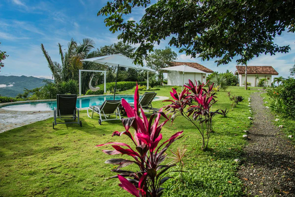 Peaceful Retreat Hotel & Restaurant: Unique Boutique Hotel with Restaurant & Bar - Panoramic Ocean and Mountains Views near Playa Carrillo - Gallery image 9
