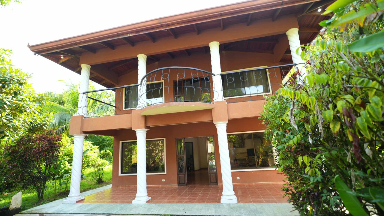 Near the Coast House For Sale in Ojochal - photo 10