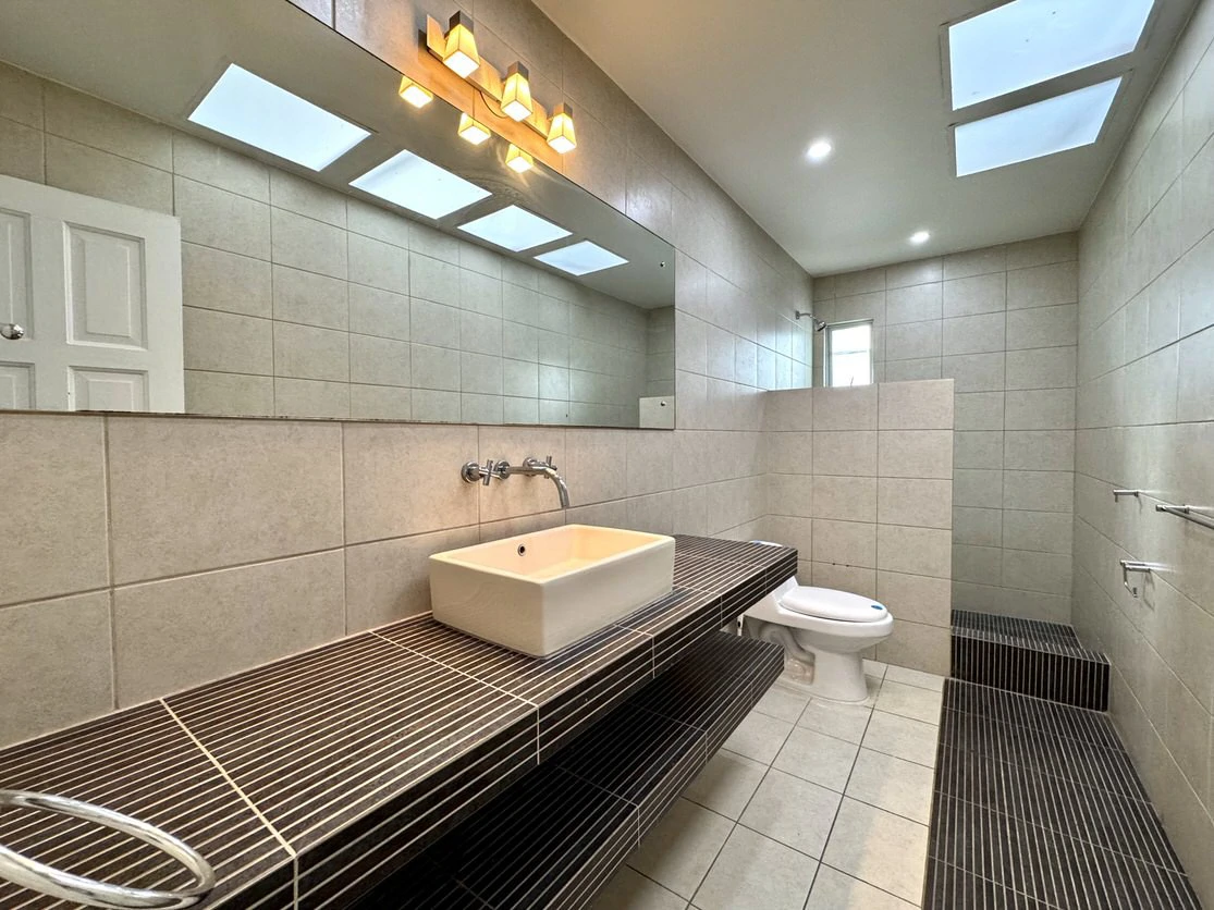 House For Sale in Bello Horizonte - Gallery image 27