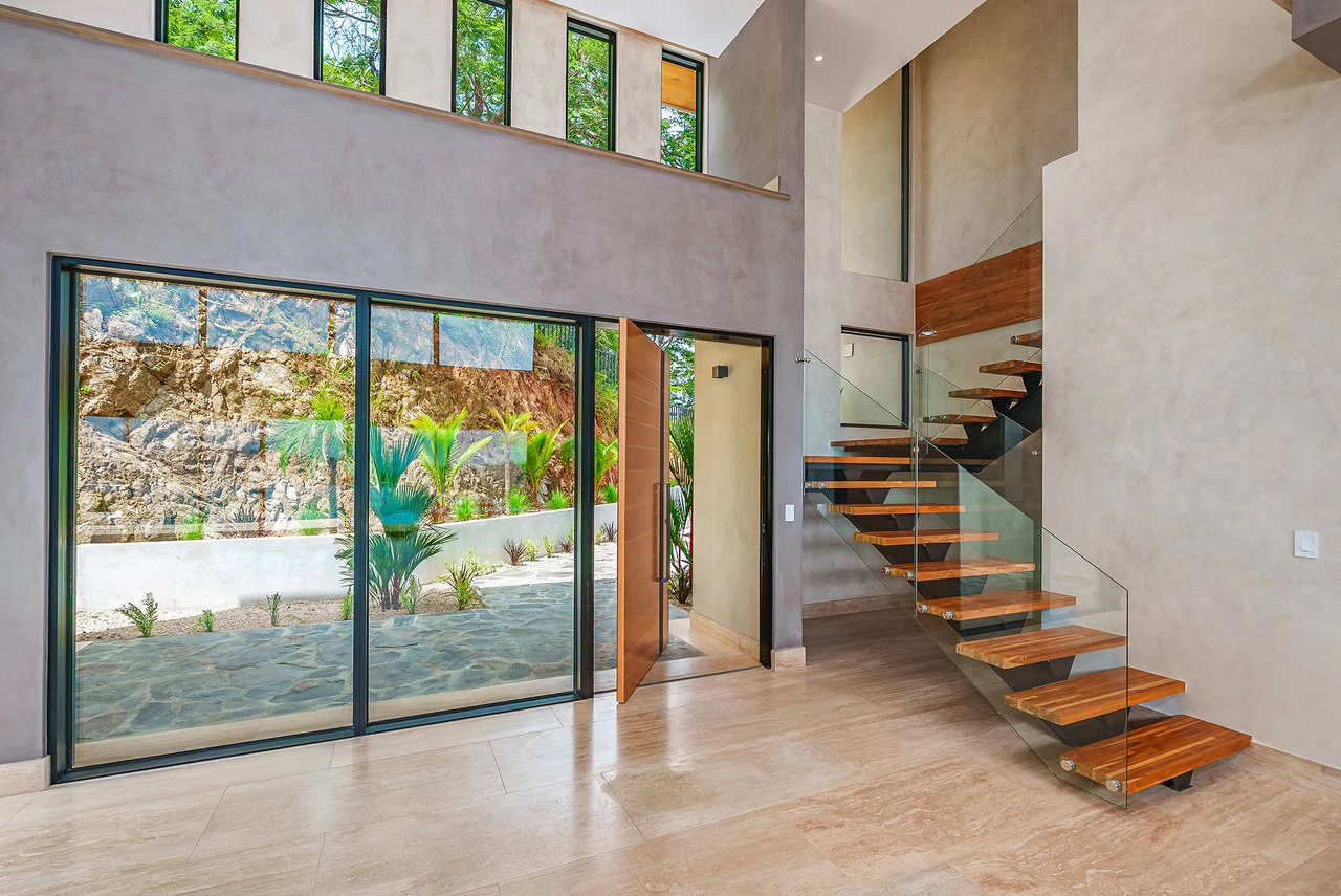 Casa Vision: Luxury Estate with Sweeping Ocean Views - Gallery image 14
