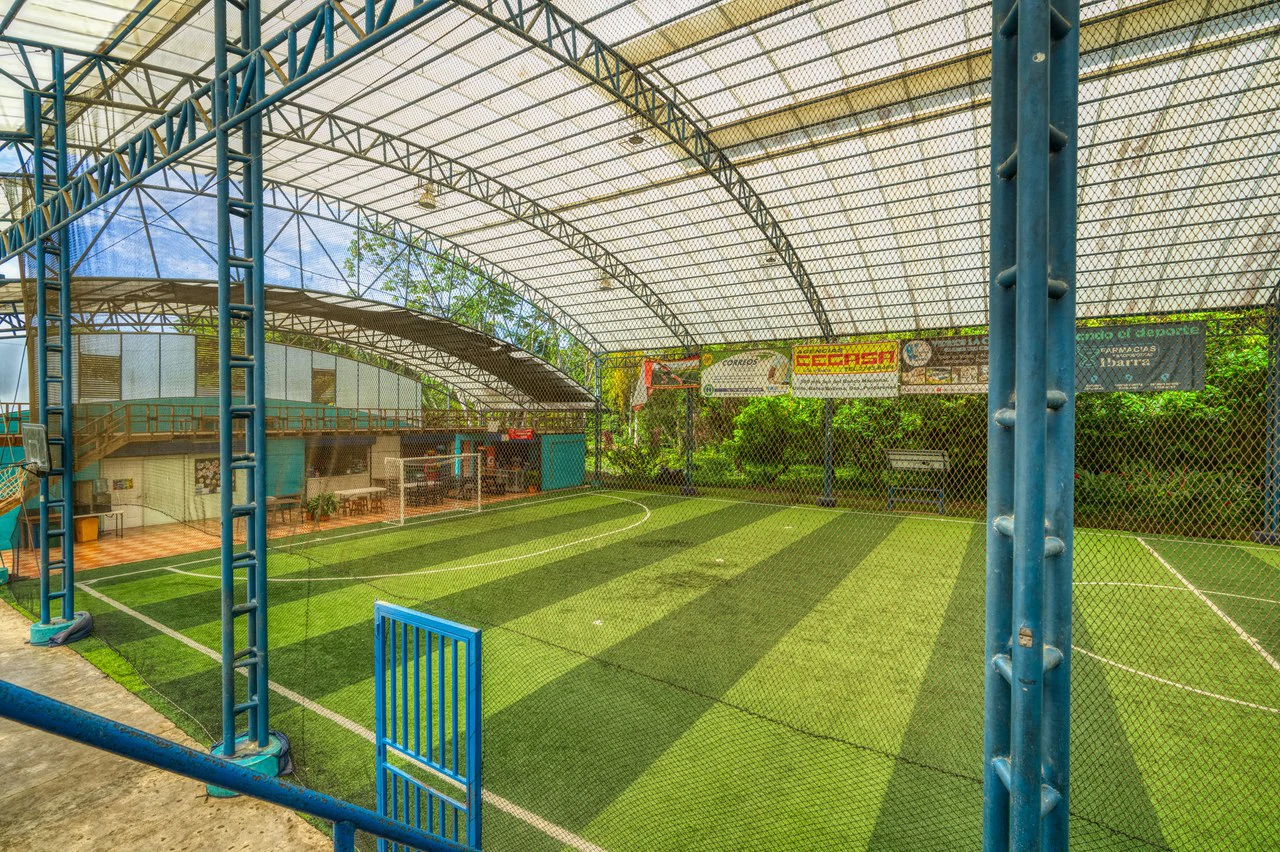 THRIVING SPORTS AND COMMERCIAL BUSINESS WITH OWNER FINANCING OPTION: Rincon Uvita - Gallery image 22