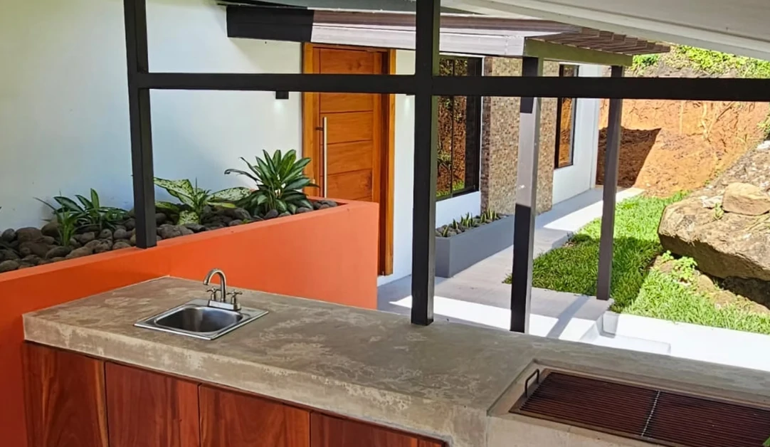 VILLA  AMANDA: Urban Style Home in Rural Setting - Gallery image 10