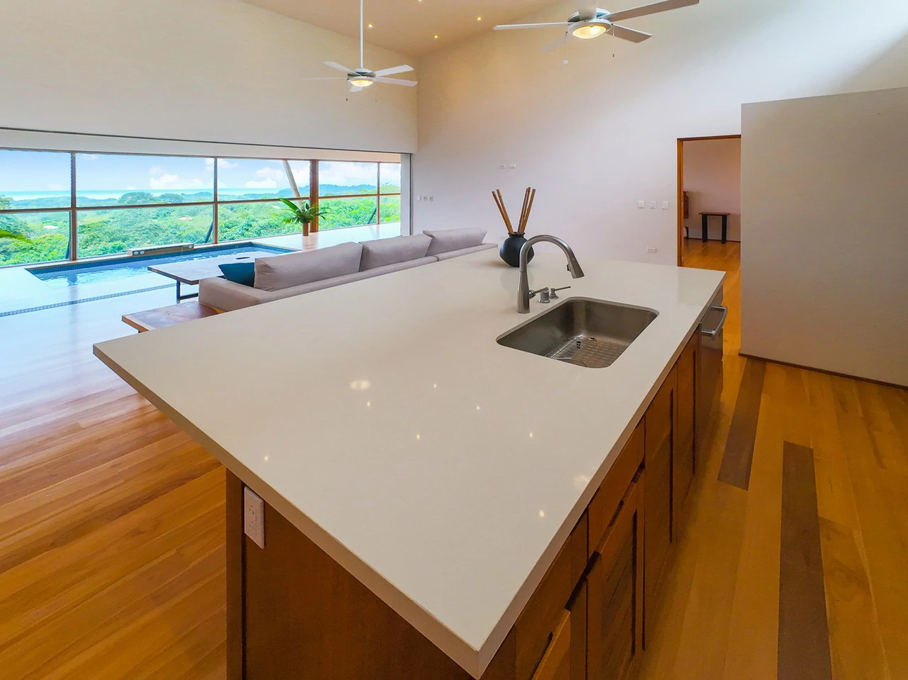 Mar Mystique Haven: Your Dream Home with Stunning Ocean Views - Gallery image 25