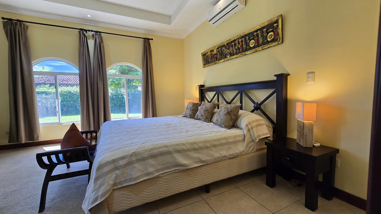 Casa Tropical: Best entry into highly sought after community! - Gallery image 49