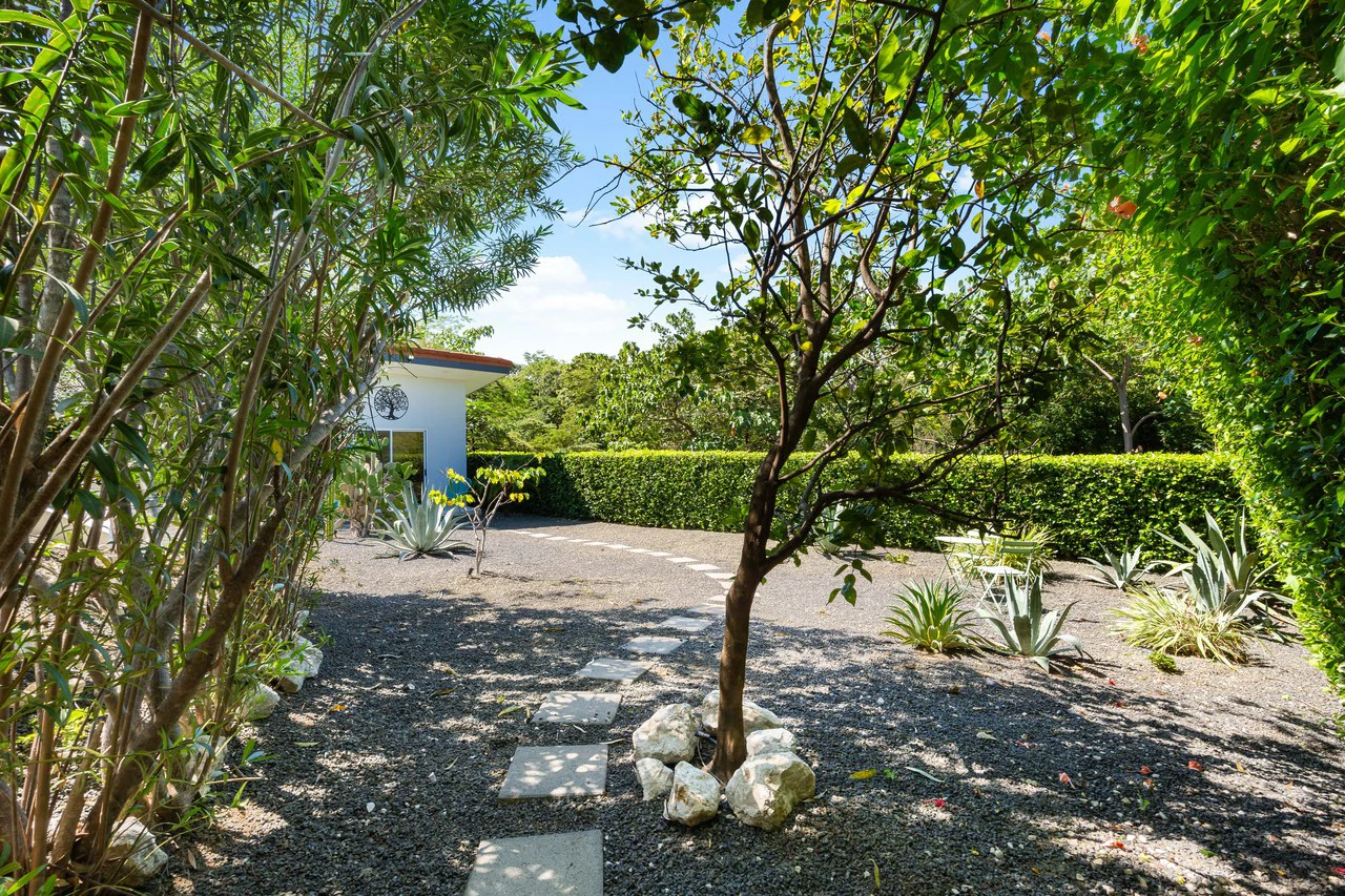 The Haven: Spacious Home + Private Casita in Gated Mar Vista Community - Gallery image 35