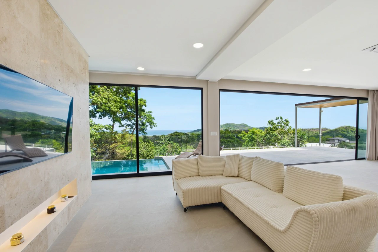 Casa Flores del Mar: Brand-New Contemporary Living with Pacific Ocean Views in Playa Grande - Gallery image 6