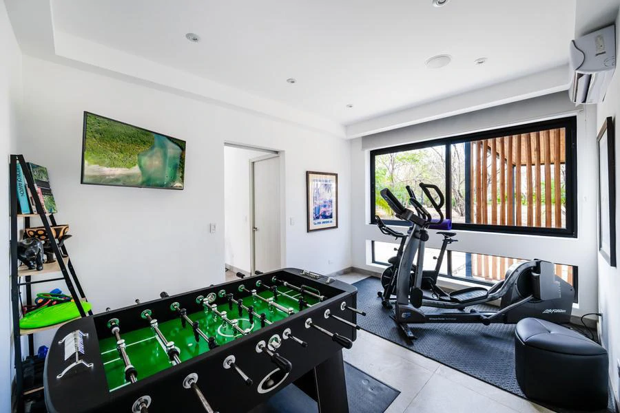 Casa La Ola Perfecta: Luxury 5-Bedroom Home with Pool Near the Beach in Hacienda Pinilla - Gallery image 23