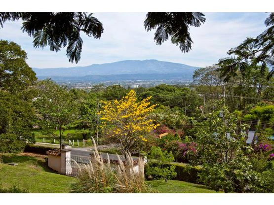 House For Sale in Piedades - Gallery image 3