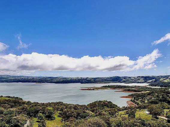Harmony Haven: Lake Arenal View Home and Guest Casita - Gallery image 2