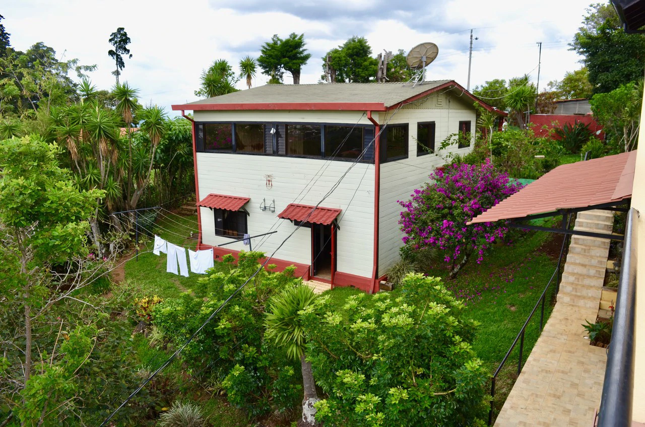 MOUNTAIN PROPERTY WITH VIEW AND 3 HOUSES - Gallery image 30