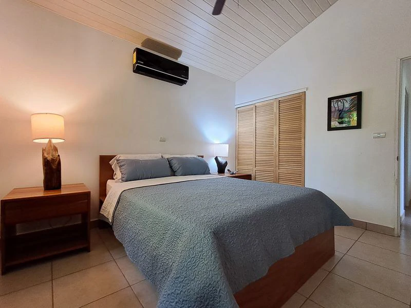 Casa Alaska: Charming Costa Rica Home with Pool, Rancho & Nature Views, Just 10 Minutes’ Walk to the Beach - Gallery image 11