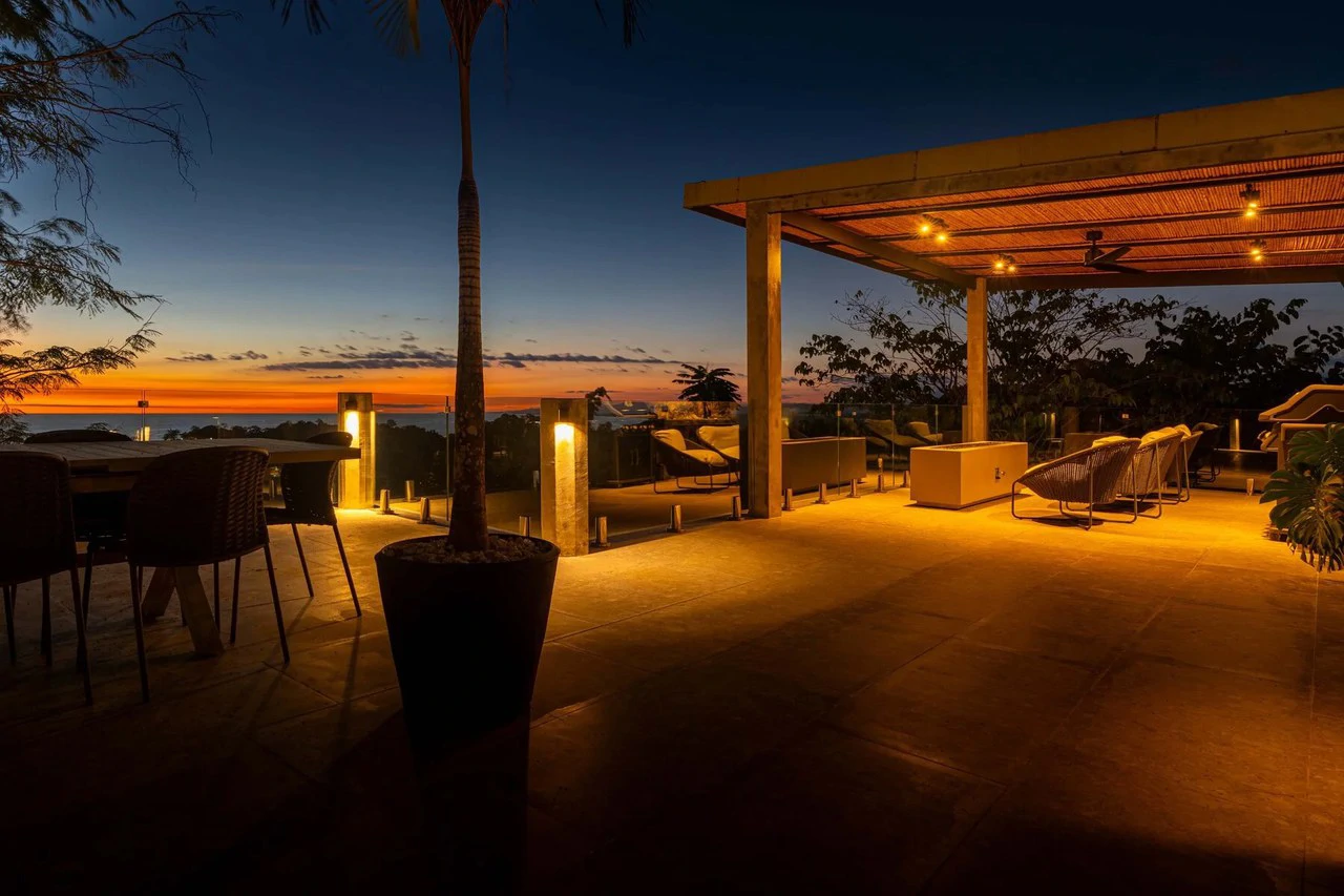 Casa Moon Diablo: Iconic Ocean View Luxury Estate with Infinity Pool, Rooftop Patio, Gym & Sauna in Manuel Antonio - Gallery image 19
