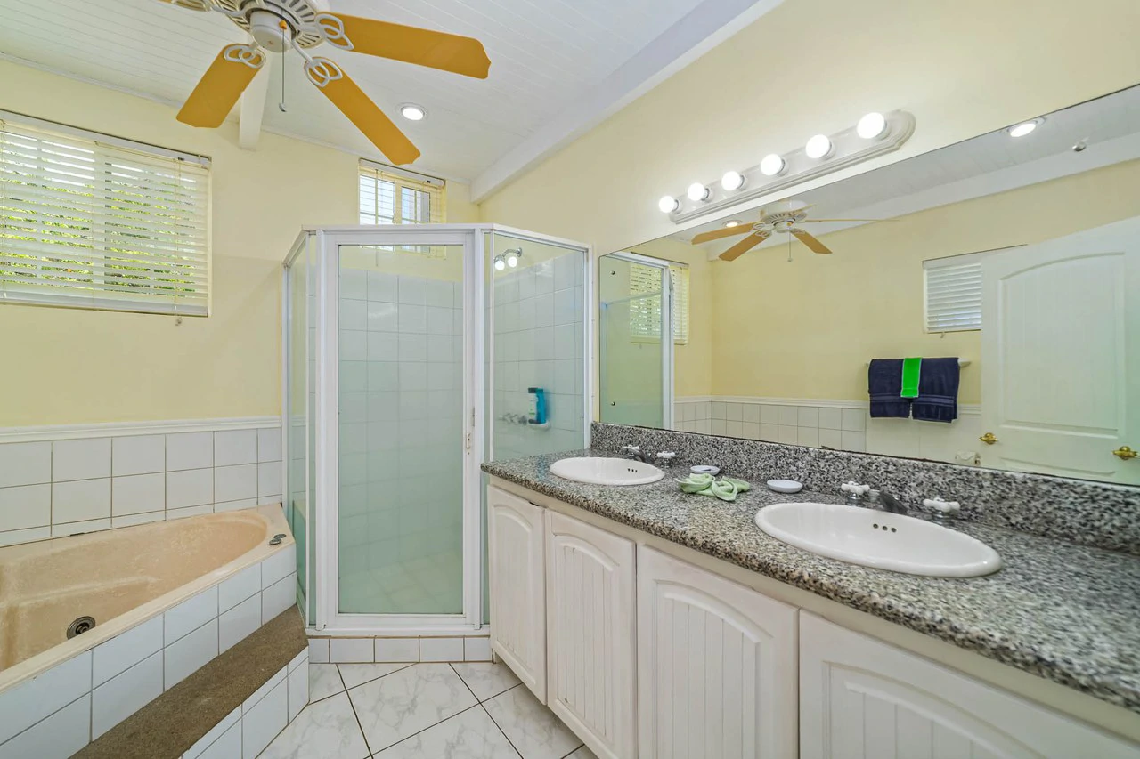 The Sanctuary #3: Ocean View Seaside Condo - Gallery image 8