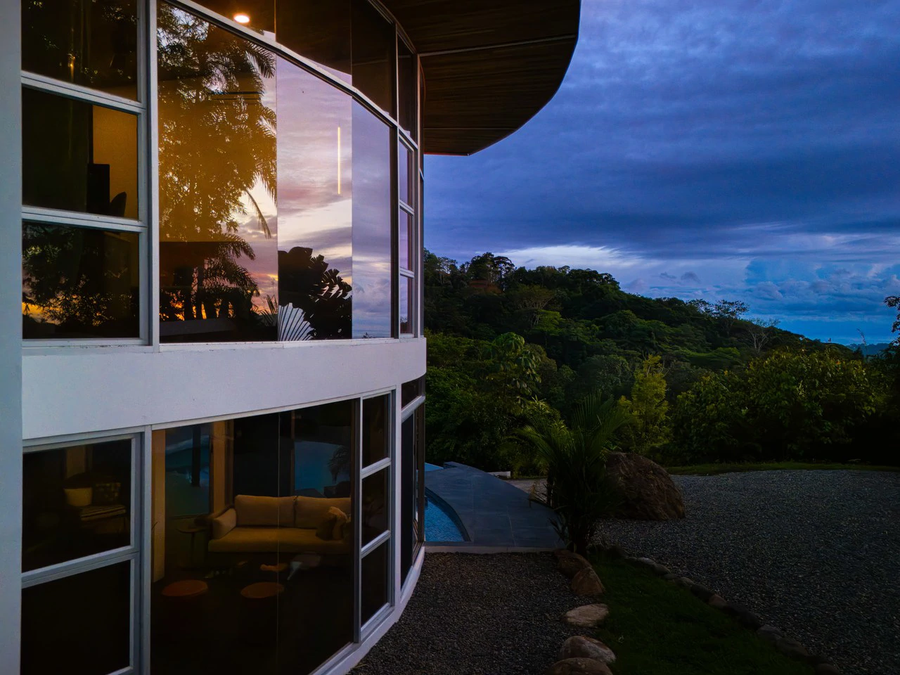 The Glass House. Sustainability, Luxury and Nature. - Gallery image 3