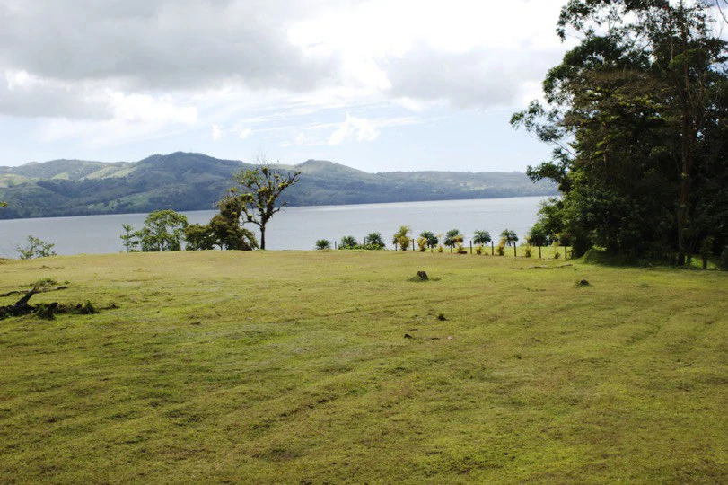 Land for sale in front Arenal Lake - Gallery image 6