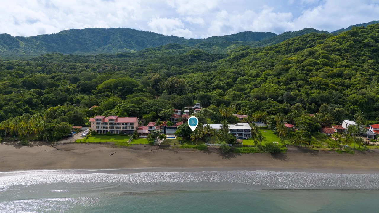 Surfside Lot Y22: One of the Only Remaining BEACHFRONT Lots in Playa Potrero with Water!! - Gallery image 6