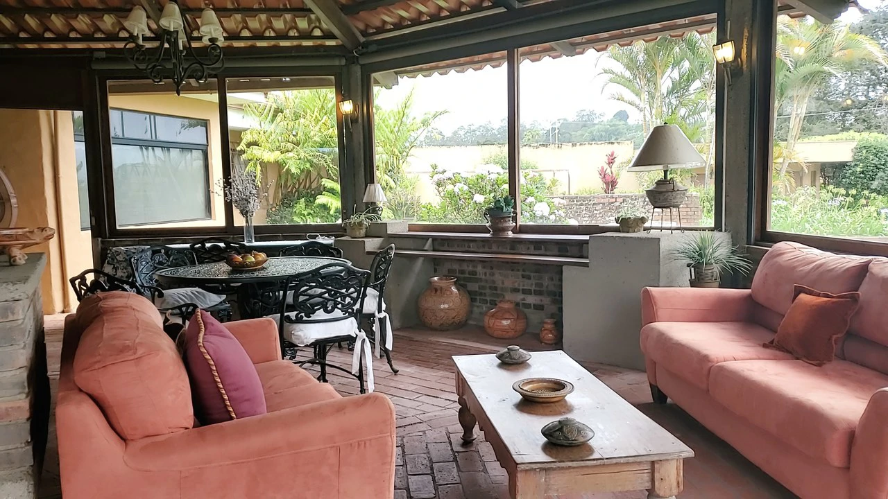 Villa For Sale in San Luis - Gallery image 17
