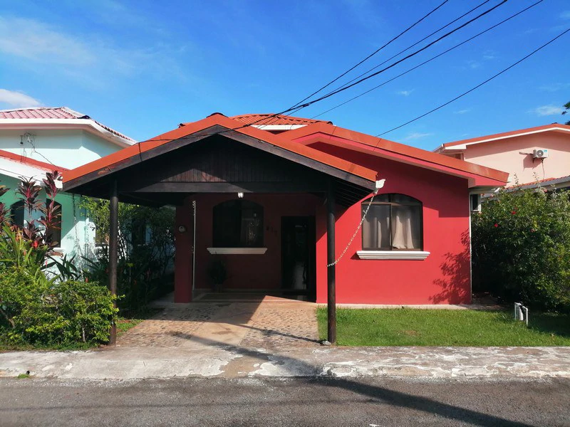 Beautiful Casa Roja in Esterillos, less than 300m to the beach! - Gallery image 2