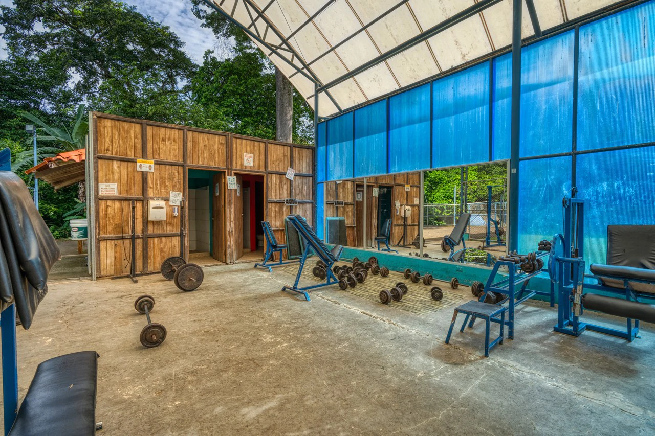 THRIVING SPORTS AND COMMERCIAL BUSINESS WITH OWNER FINANCING OPTION: Rincon Uvita - Gallery image 28