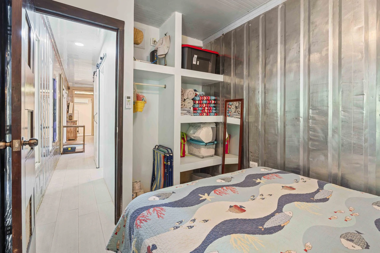 Casa Lemonpaloosa: Very Private Container Home! - Gallery image 11