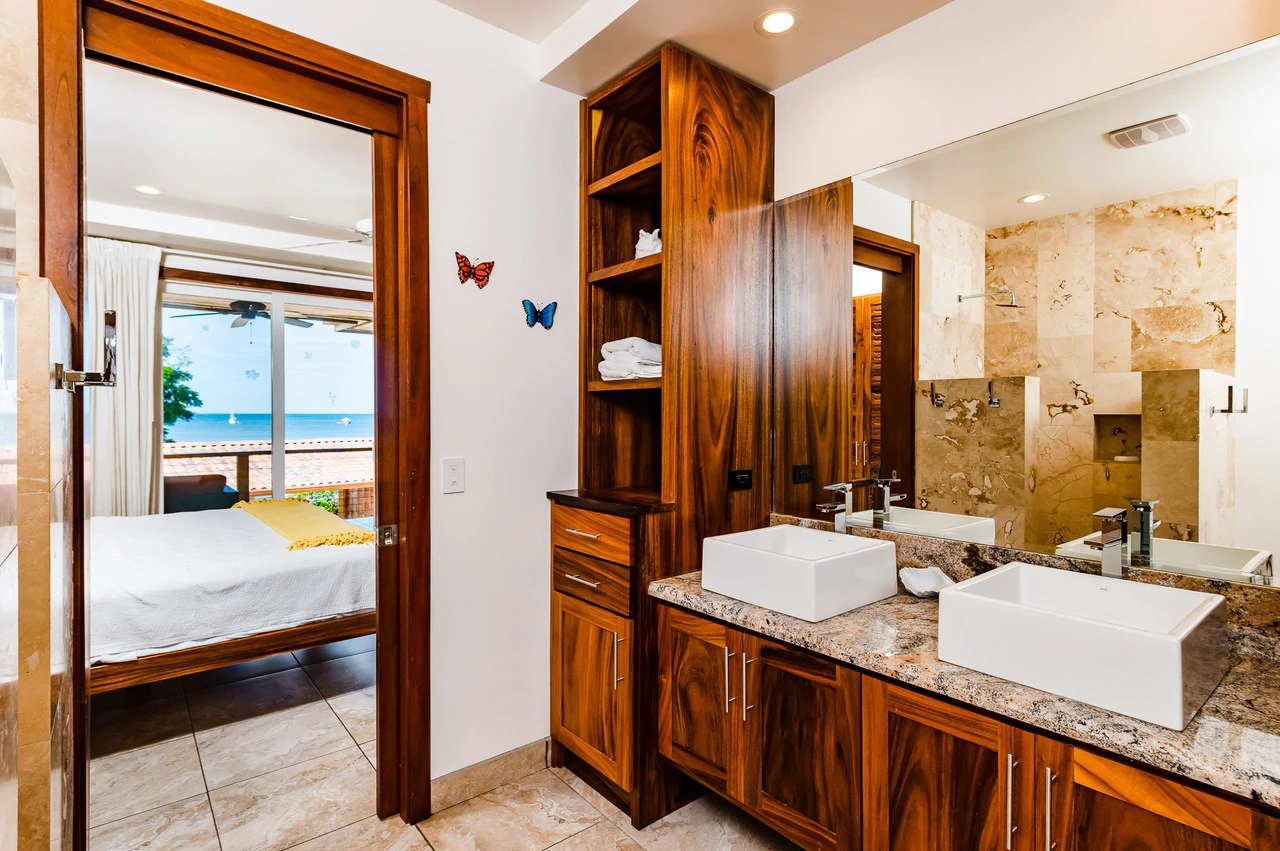 Casa Oltmann: Beach Front Mansion - Gallery image 10