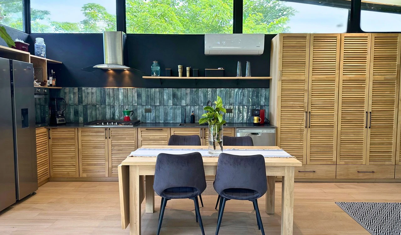 Modern Container Home: Private Home on Ranch near Santa Teresa, peaceful nature under 400K, or long time rental - Gallery image 8